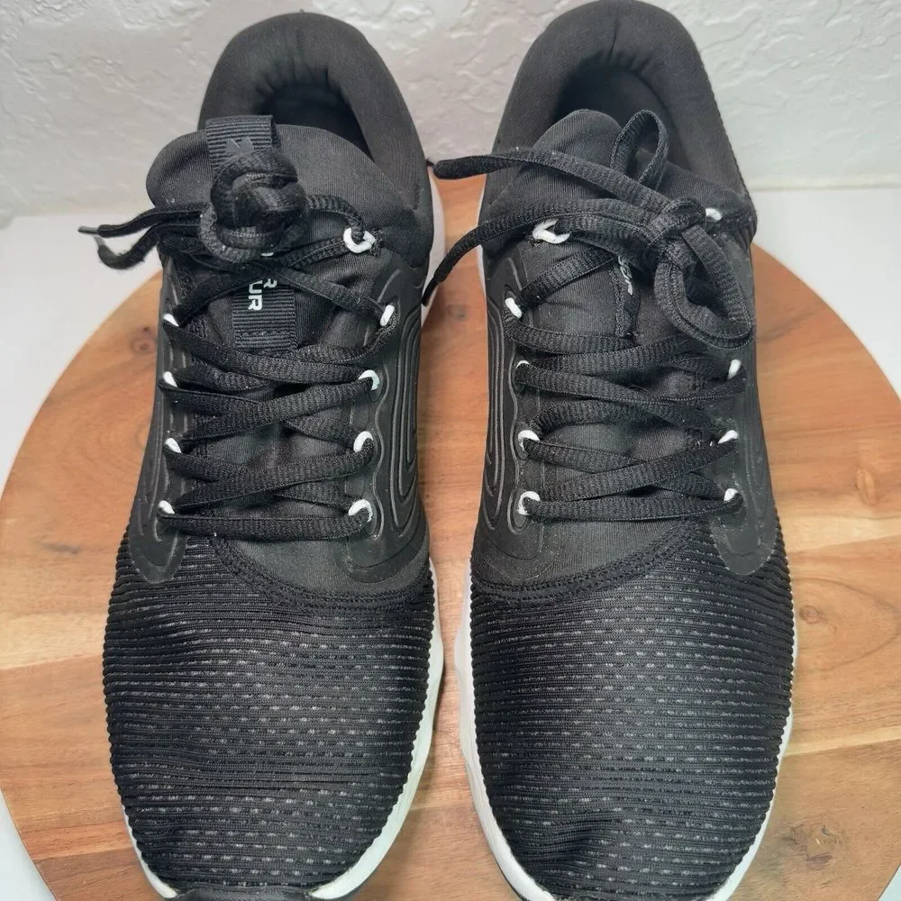 Under Armour Charged Vantage Mens 11 Black and White Running Mesh Sneakers‎